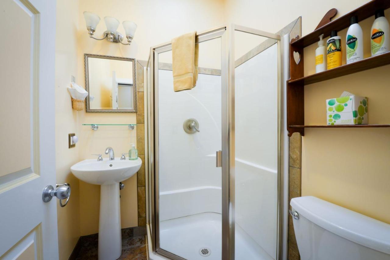Briar Rose Bed & Breakfast Боулдер Номер фото